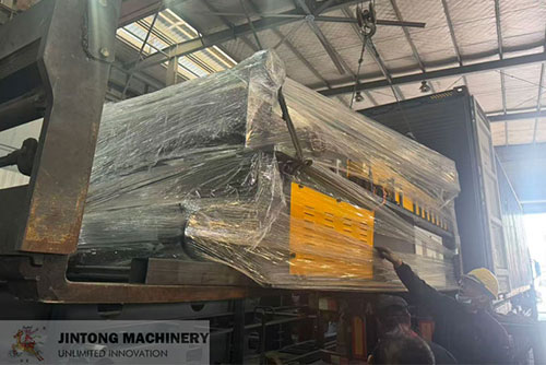 One More Set Clean Room Panel Forming Machine Loading to Indian Client